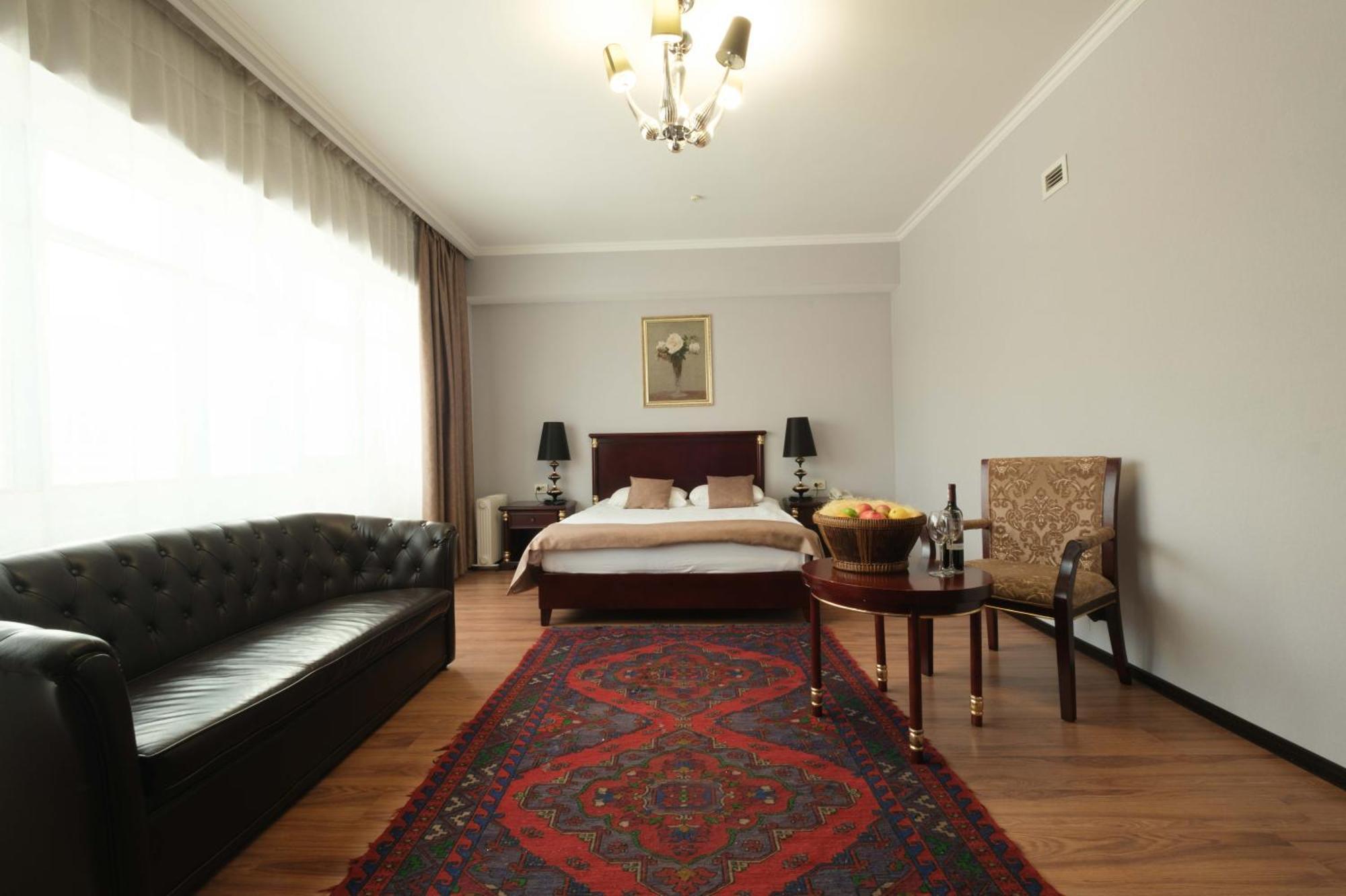 Reikartz Park Astana Ex-Royal Park Hotel & Spa Esterno foto